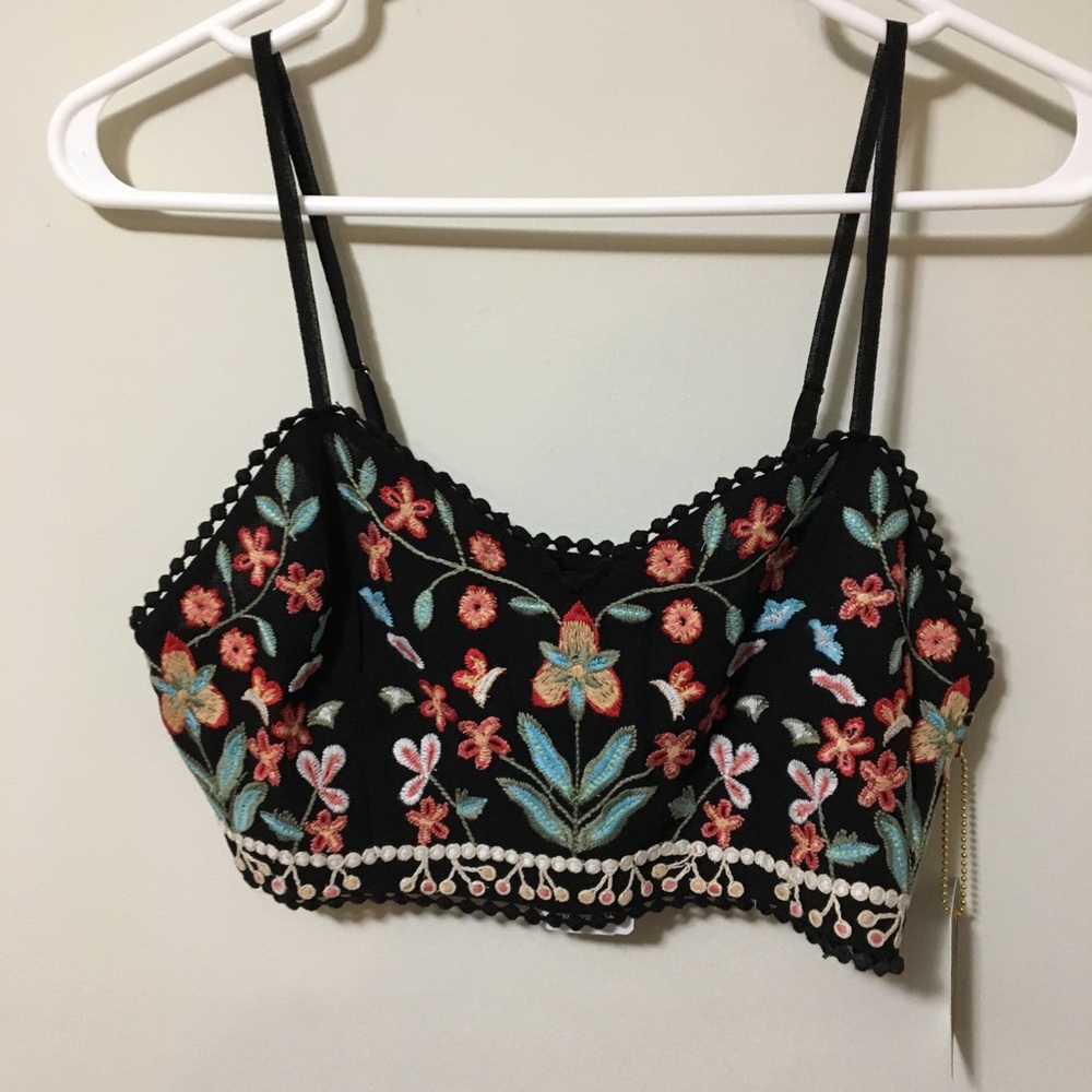Floral Embroidered Crop Top